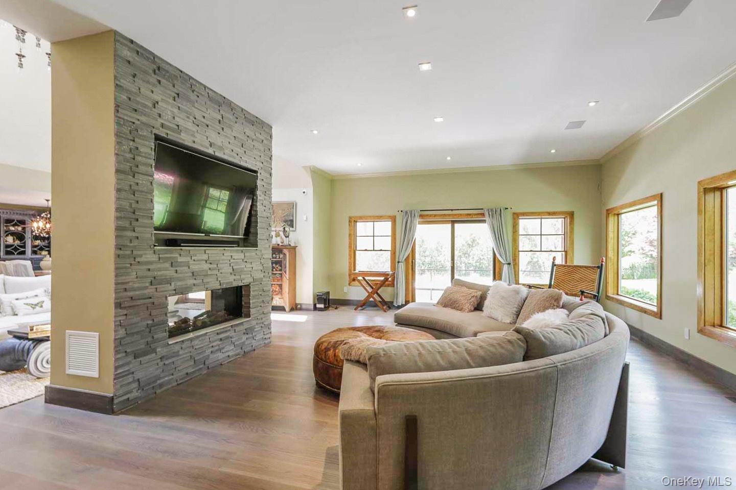 1366 Scuttle Hole Road Property Photo 6