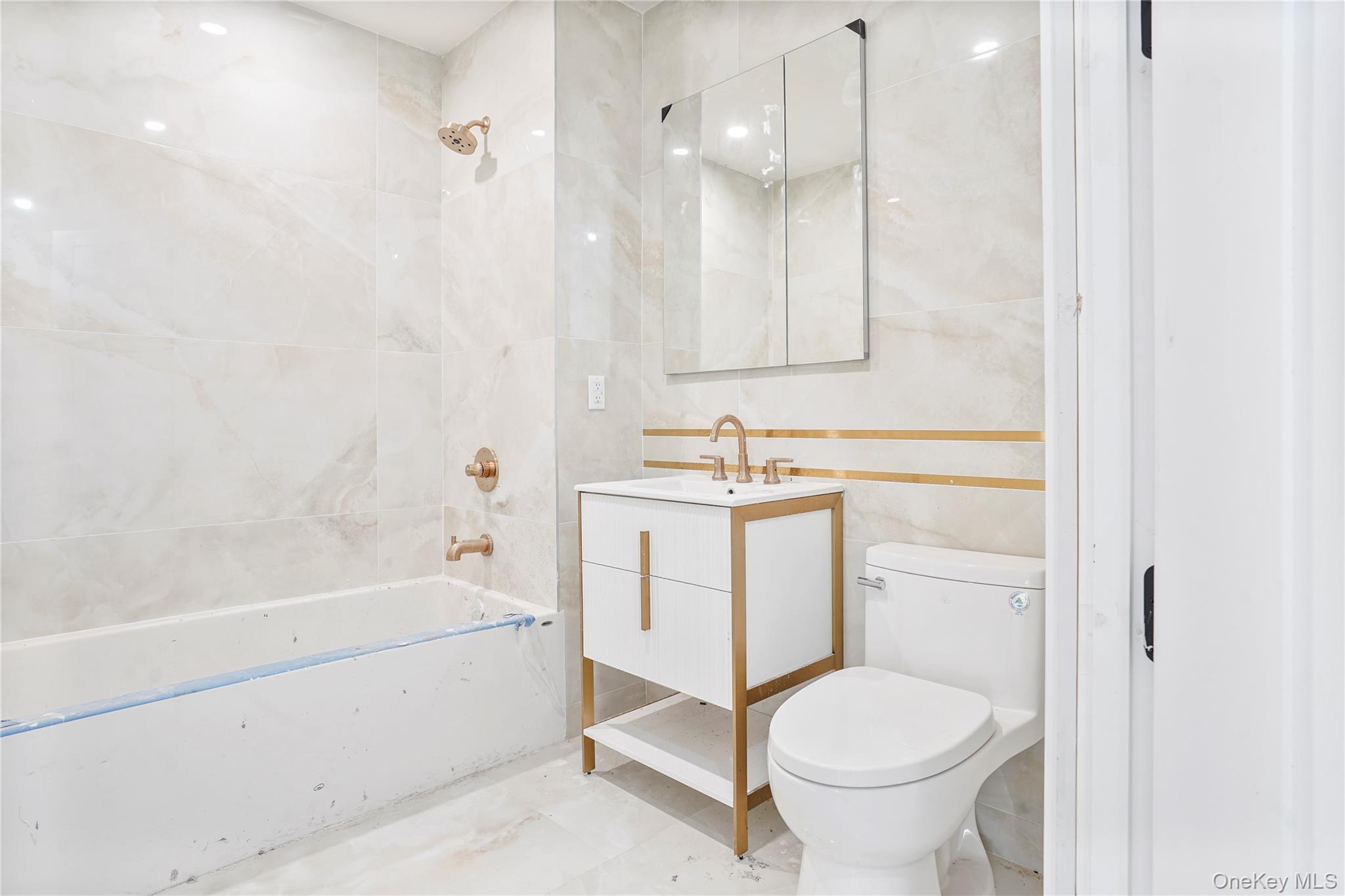 376 Vernon Avenue 3a Property Photo 6