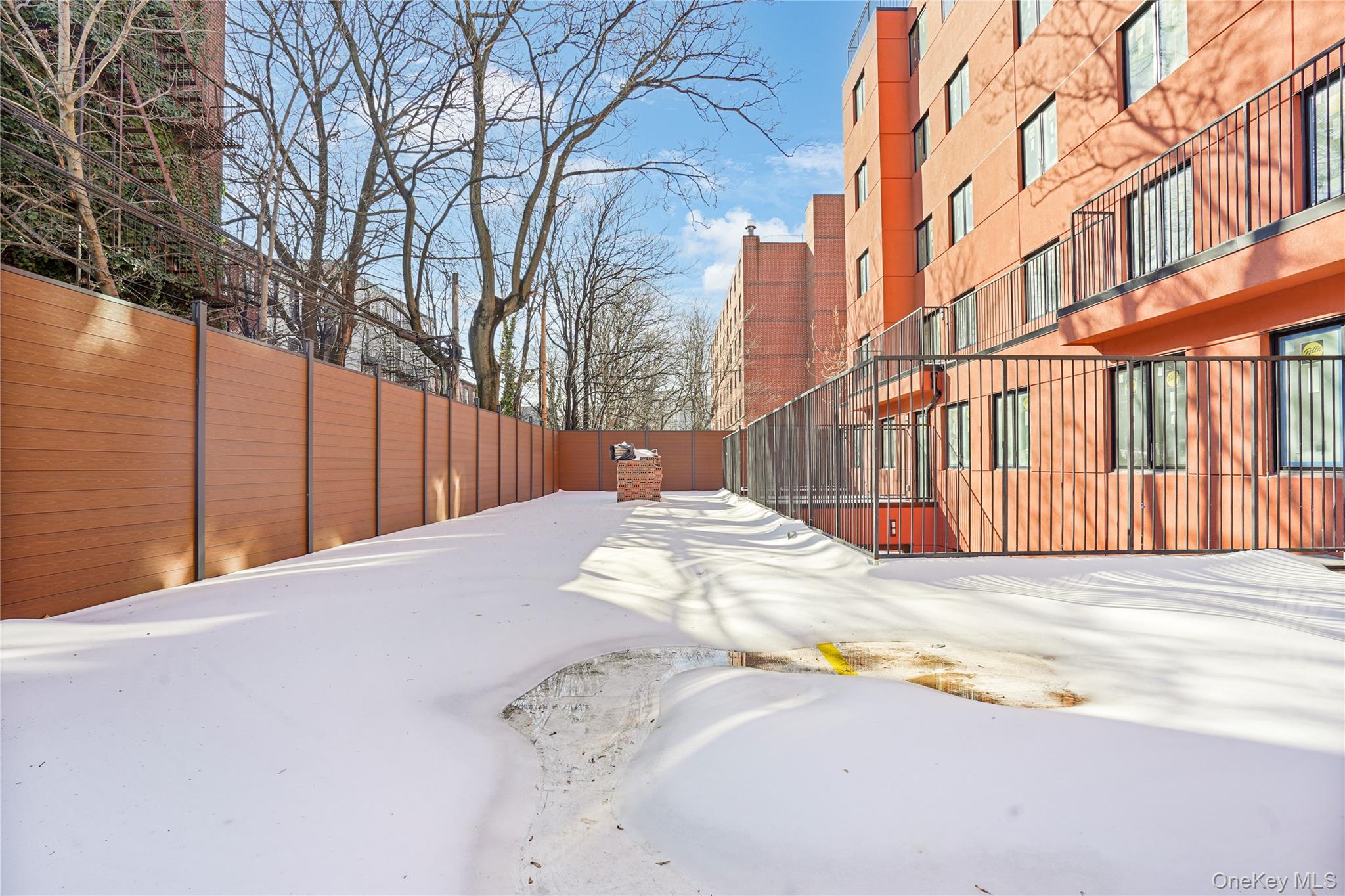 376 Vernon Avenue 3a Property Photo 11