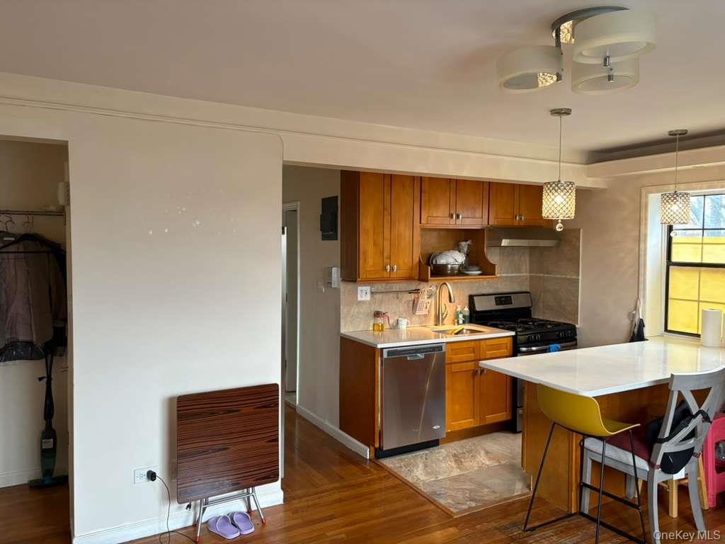 144-04 78th Avenue 3k Property Photo 2