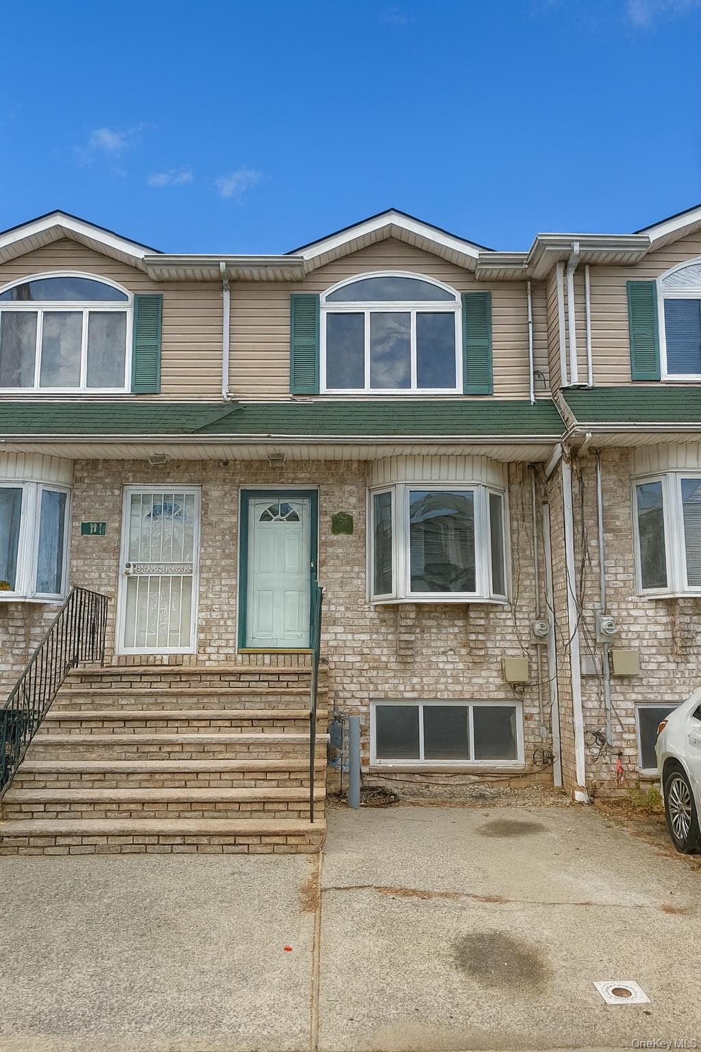 109 Lyceum Court Property Photo 1