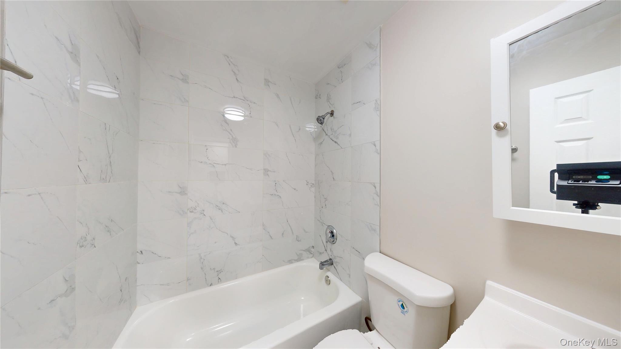 109 Lyceum Court Property Photo 8