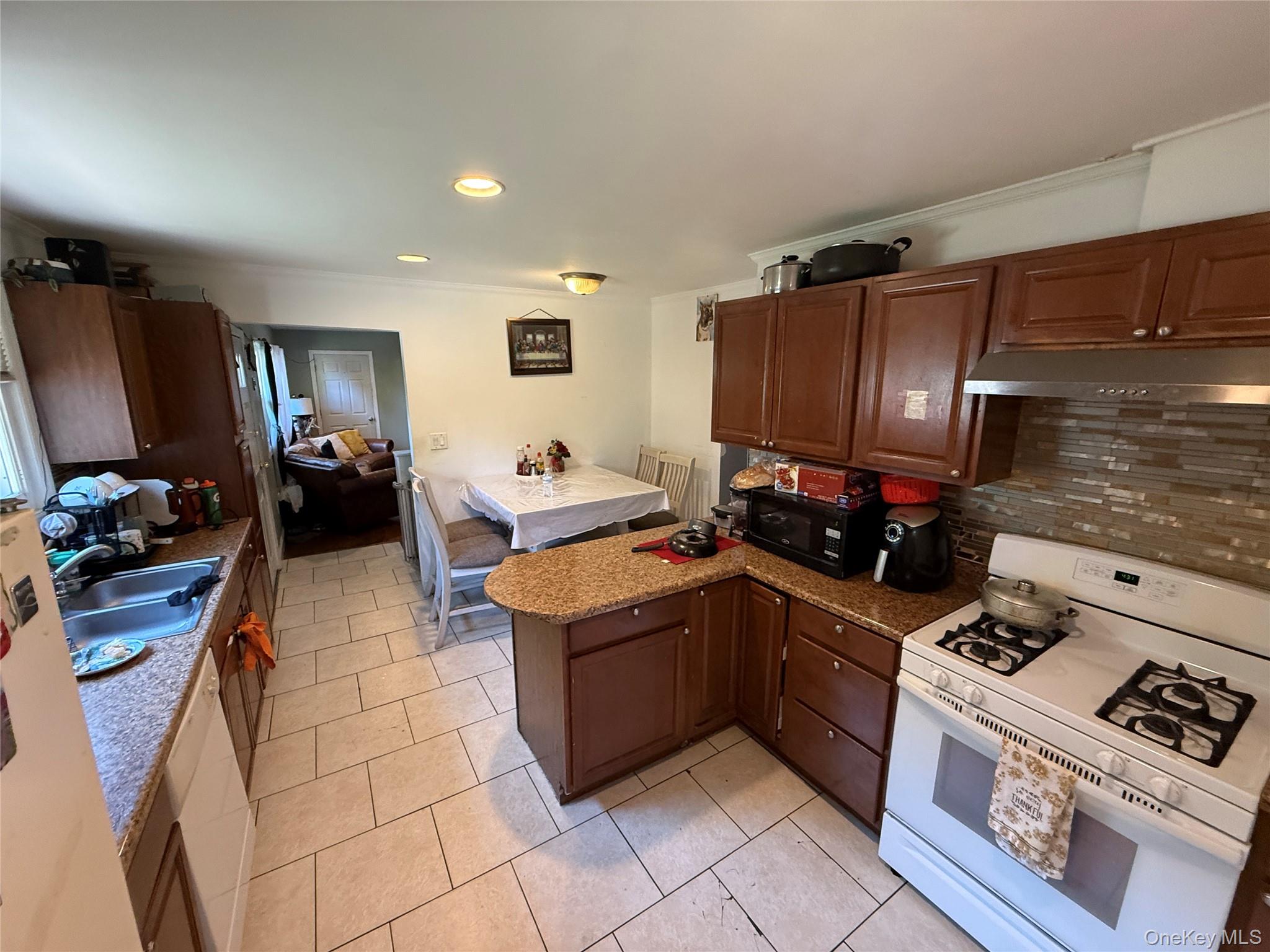 45 Oakley Drive Property Photo 3