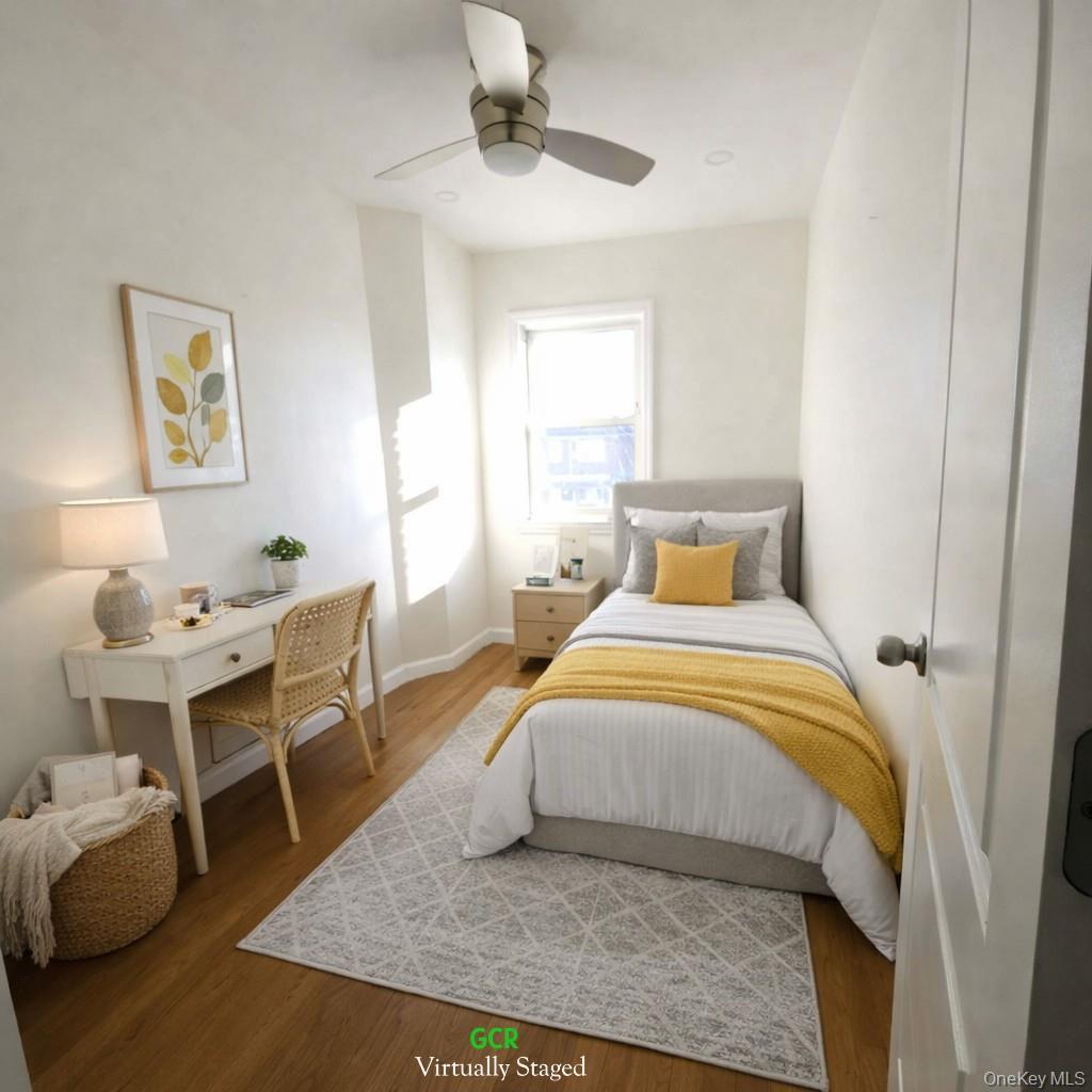 22509 Murdock Avenue Property Photo 8