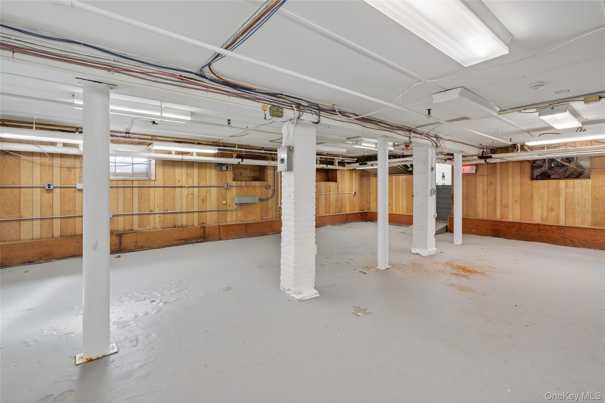 61 Crown Street Property Photo 20