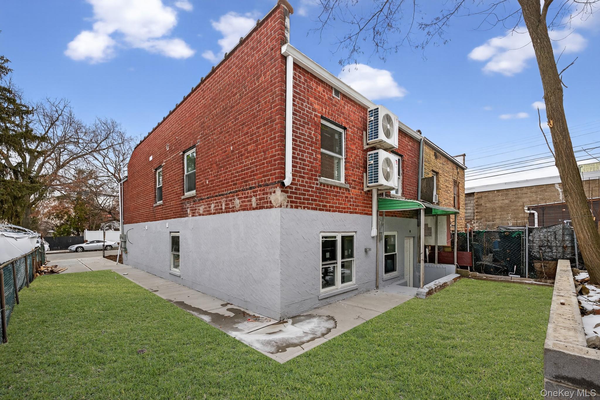1657 Tillotson Avenue Property Photo 8