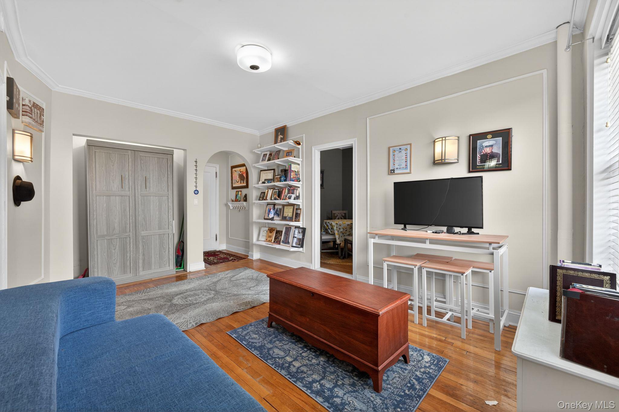 225 Bennett Avenue 4c Property Photo 2