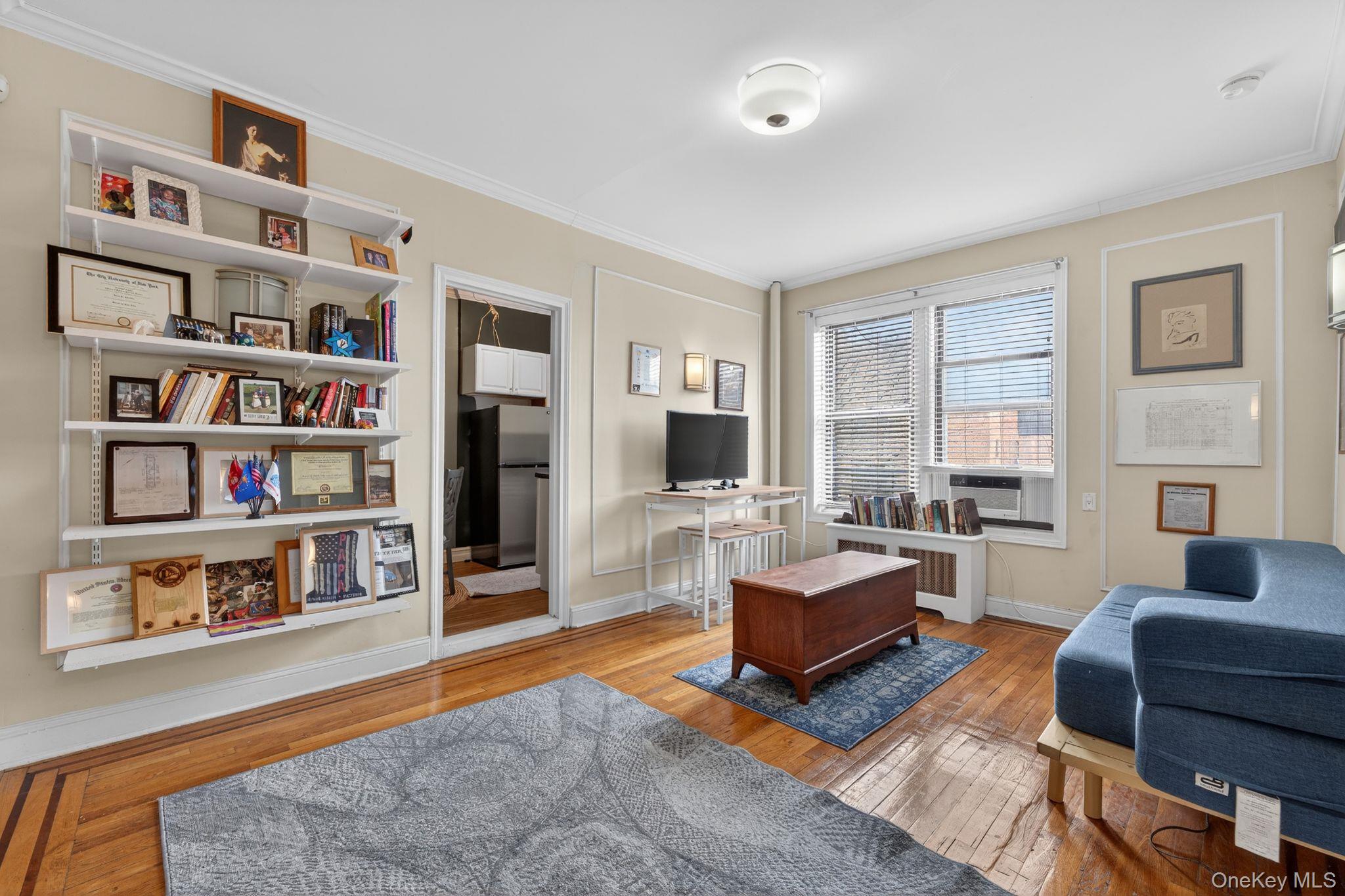 225 Bennett Avenue 4c Property Photo 3