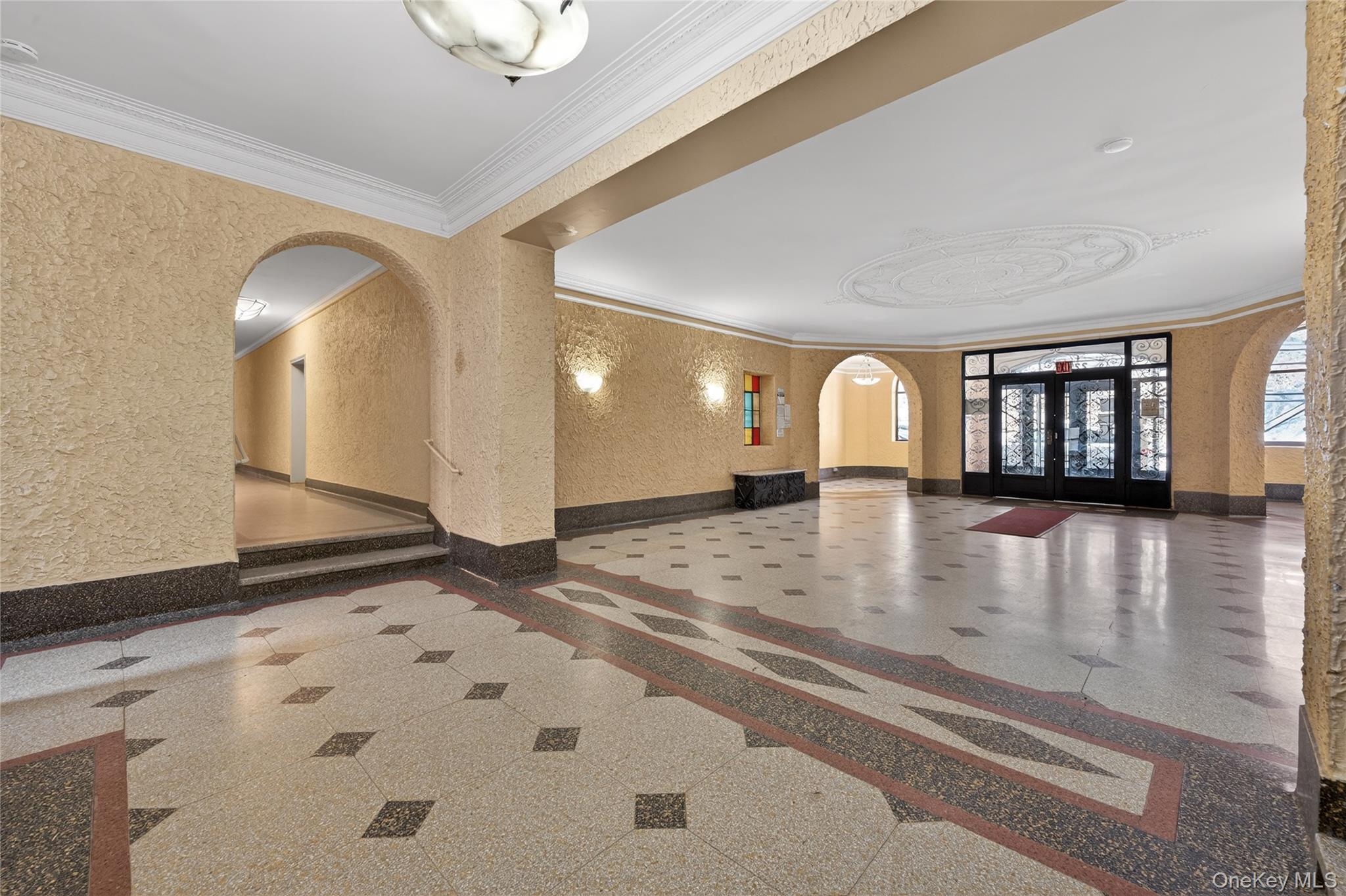 225 Bennett Avenue 4c Property Photo 14
