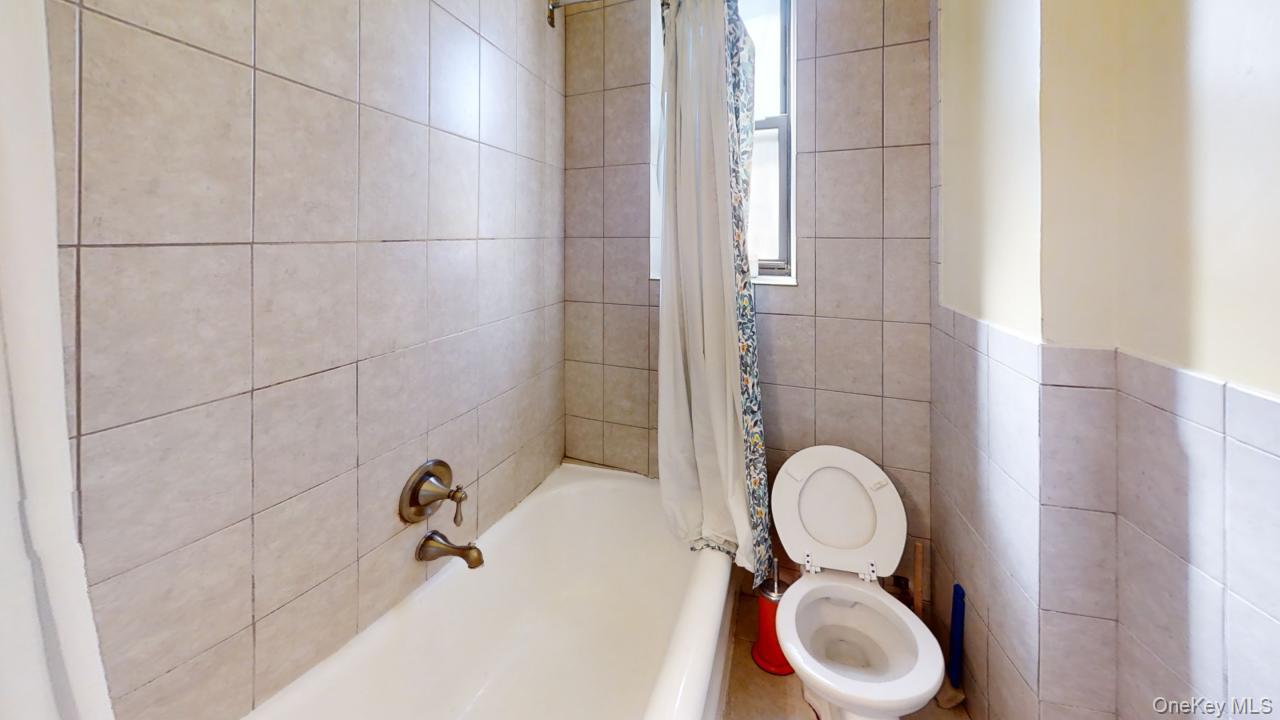 663 Locust Street 5-g Property Photo 6