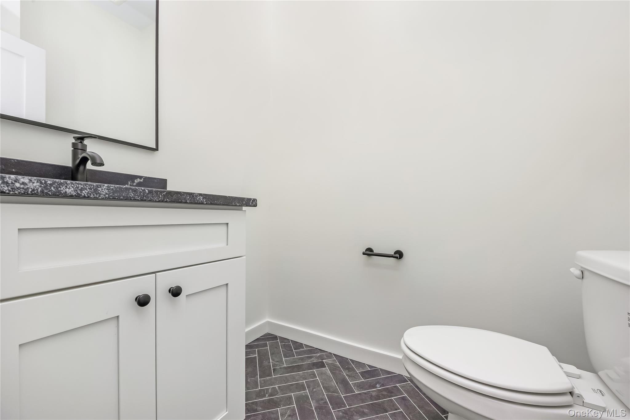 510 Bayport Avenue Property Photo 18