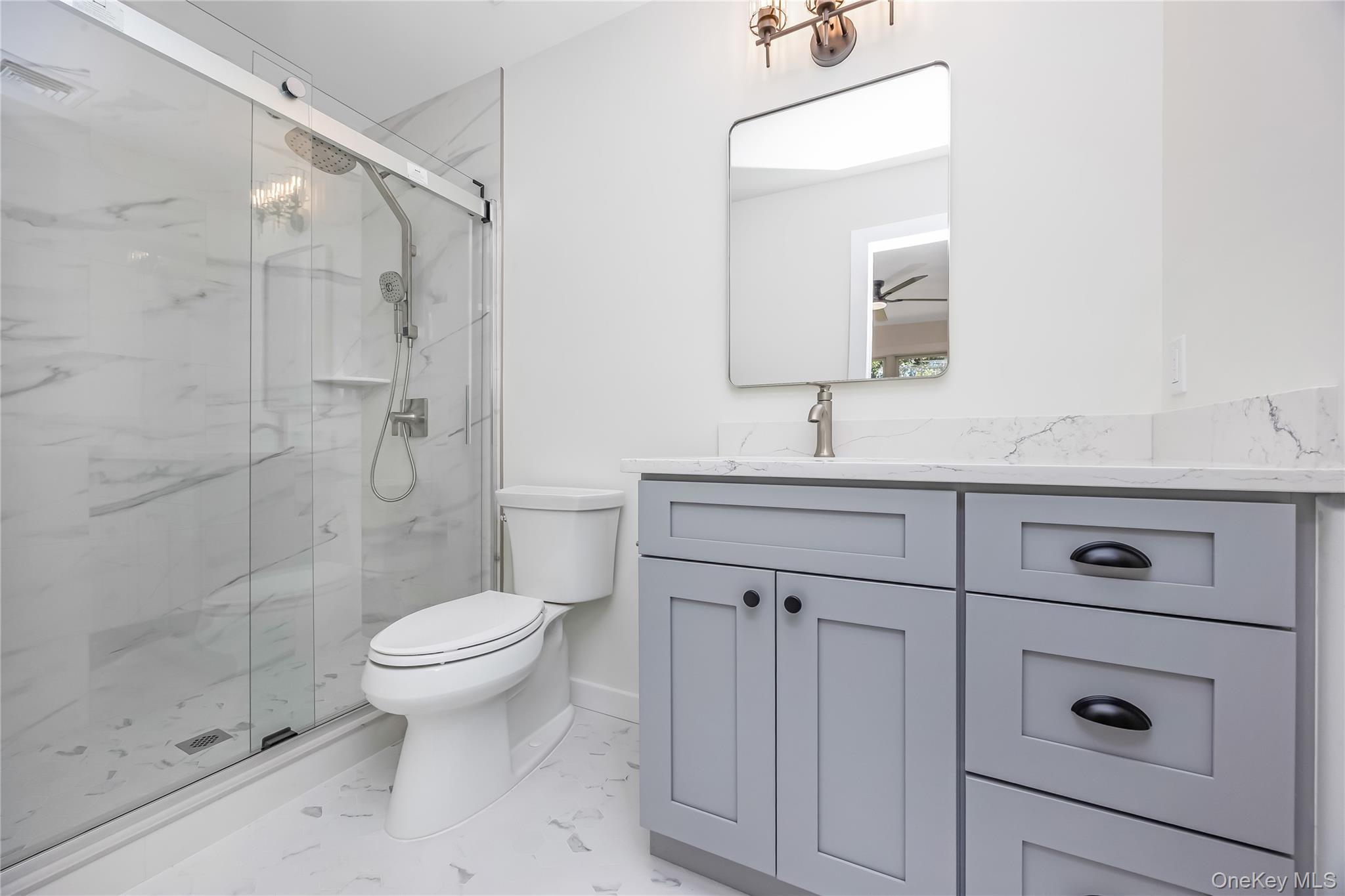 510 Bayport Avenue Property Photo 22