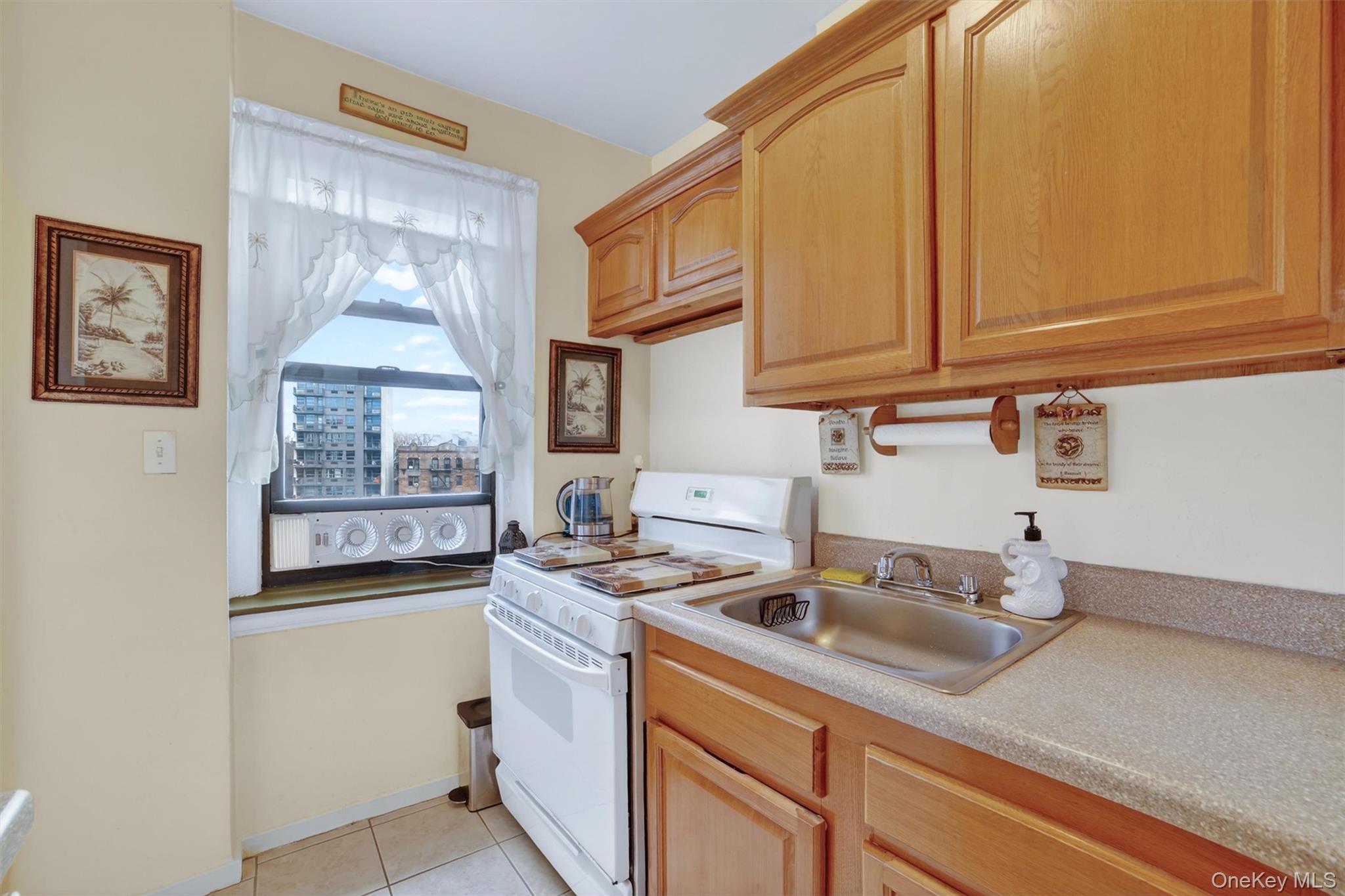 2962 Decatur Avenue 5th Floor Property Photo 4