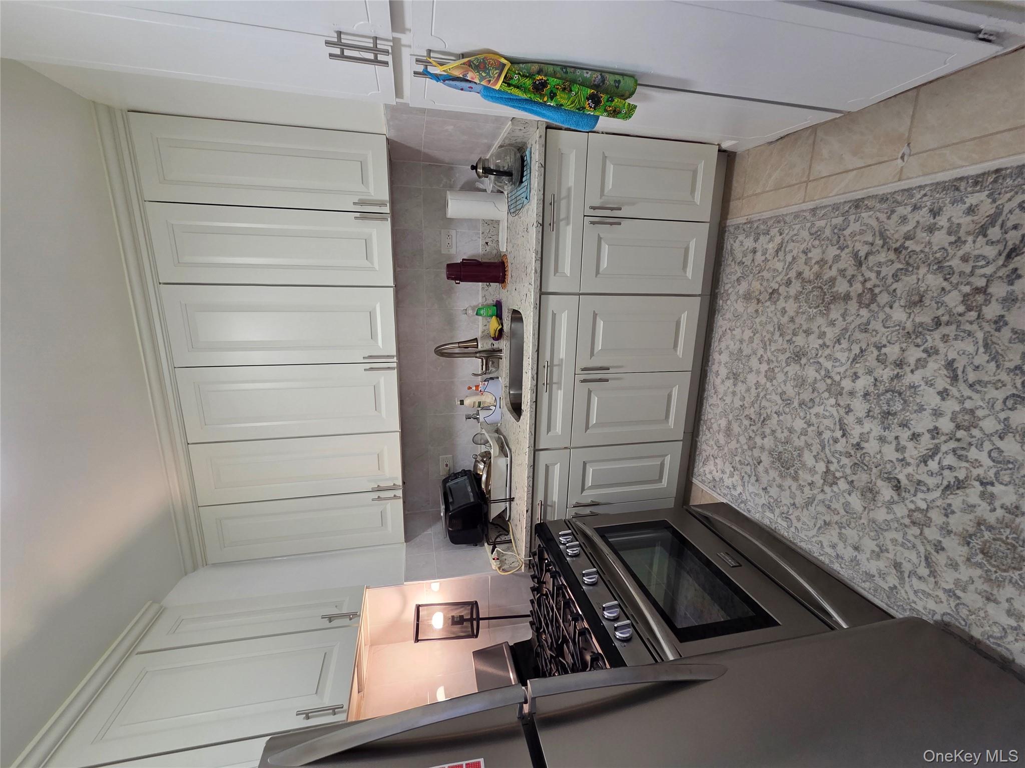18-15 215th Street 6 A Property Photo 3