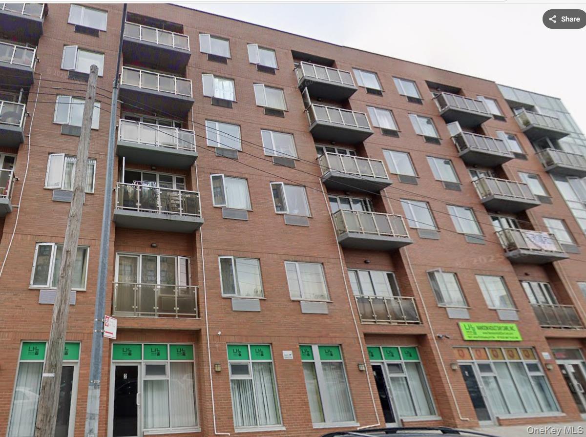 136-21 Latimer Place 4L Property Photo 1