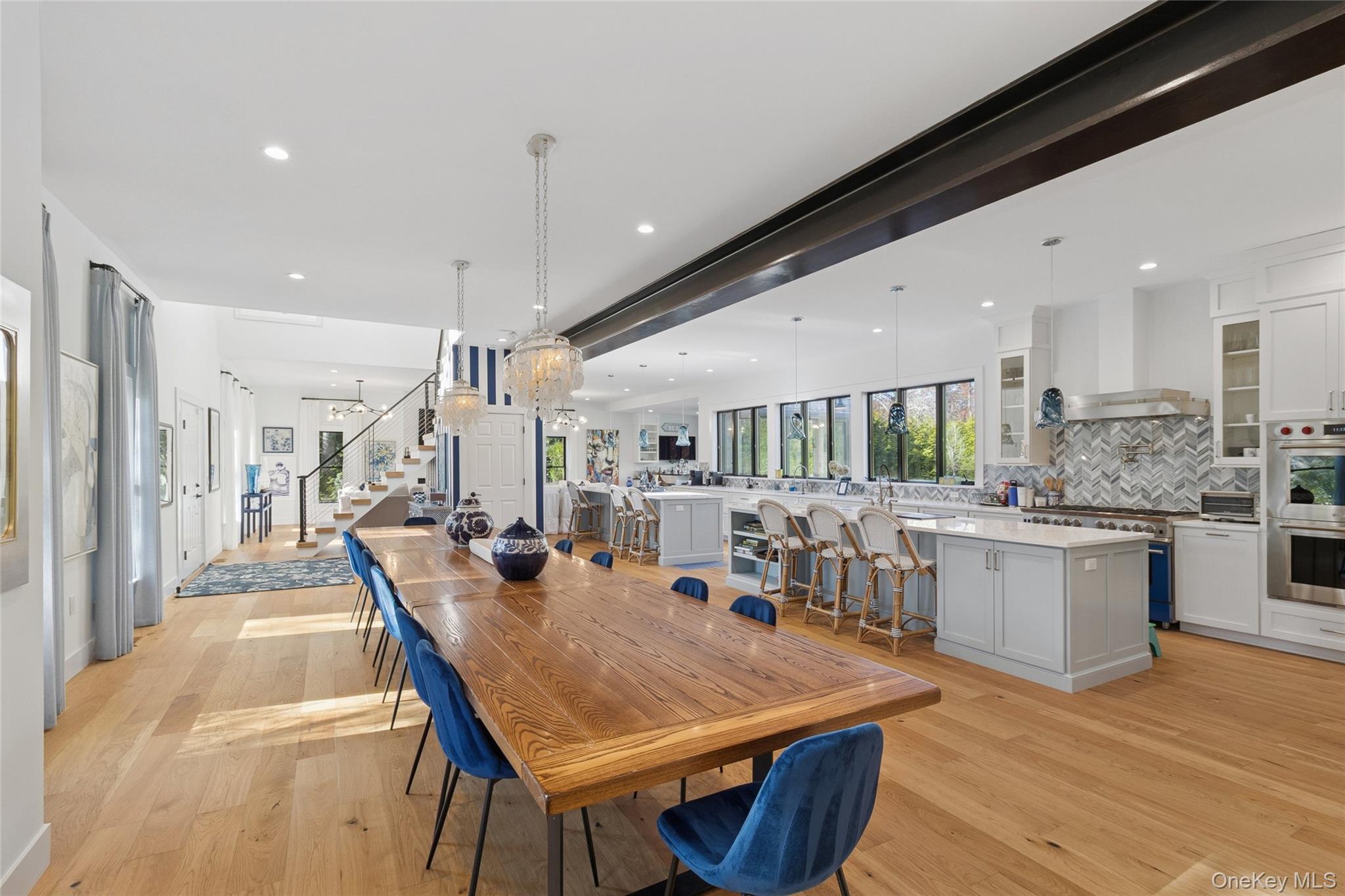 9 Debras Way Property Photo 7