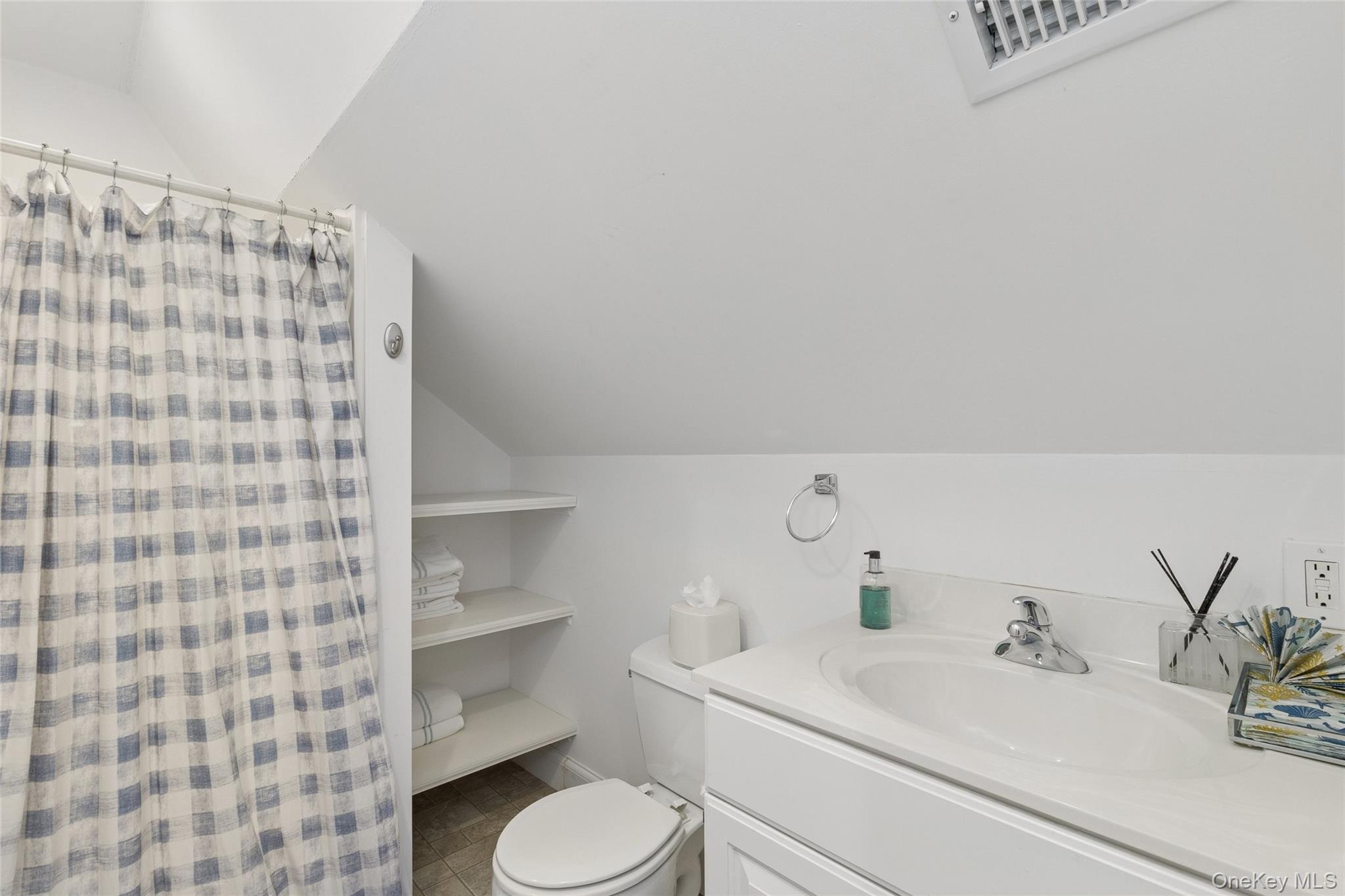 9 Debras Way Property Photo 21