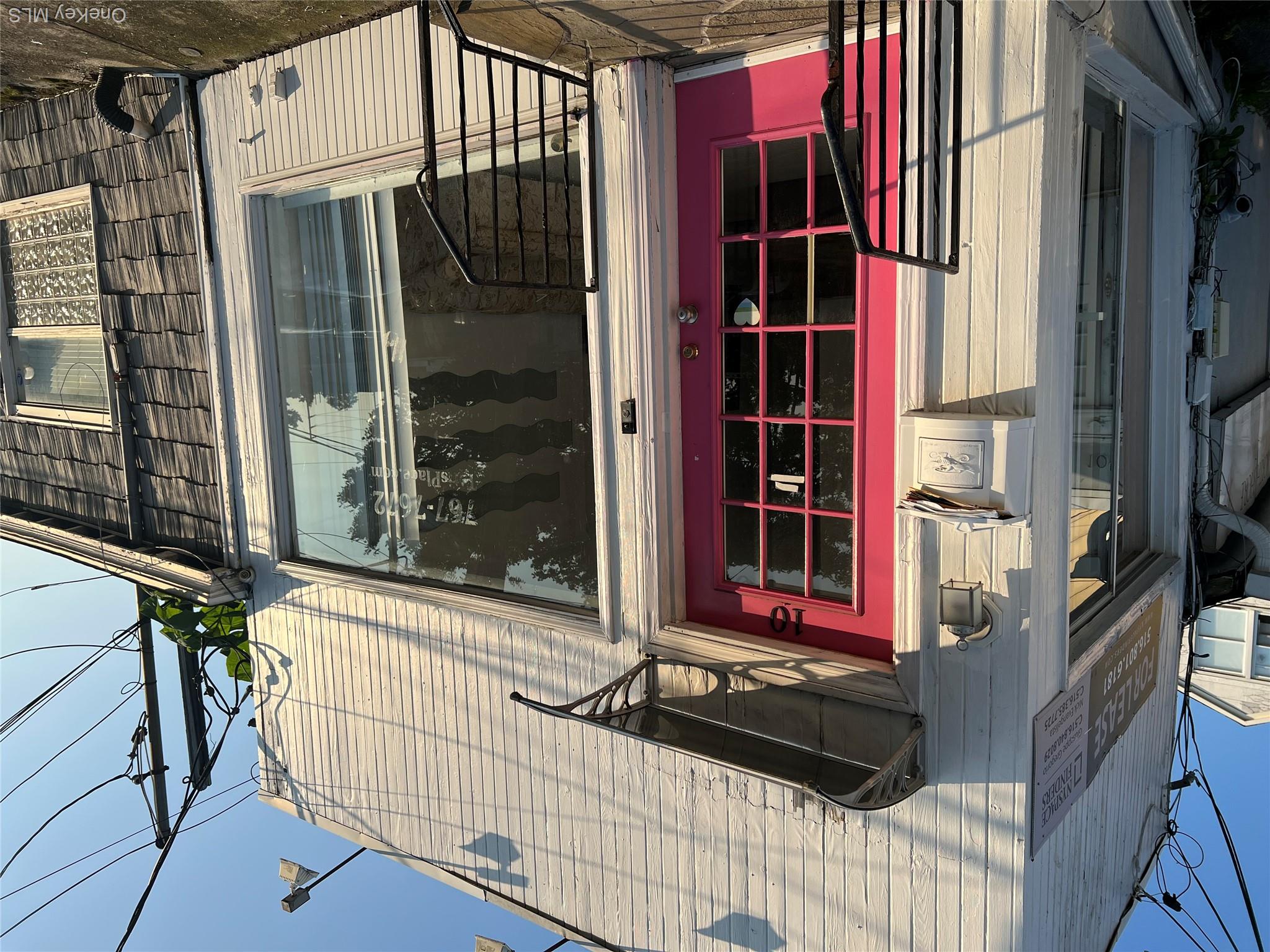 10 Willowdale Avenue Property Photo 1