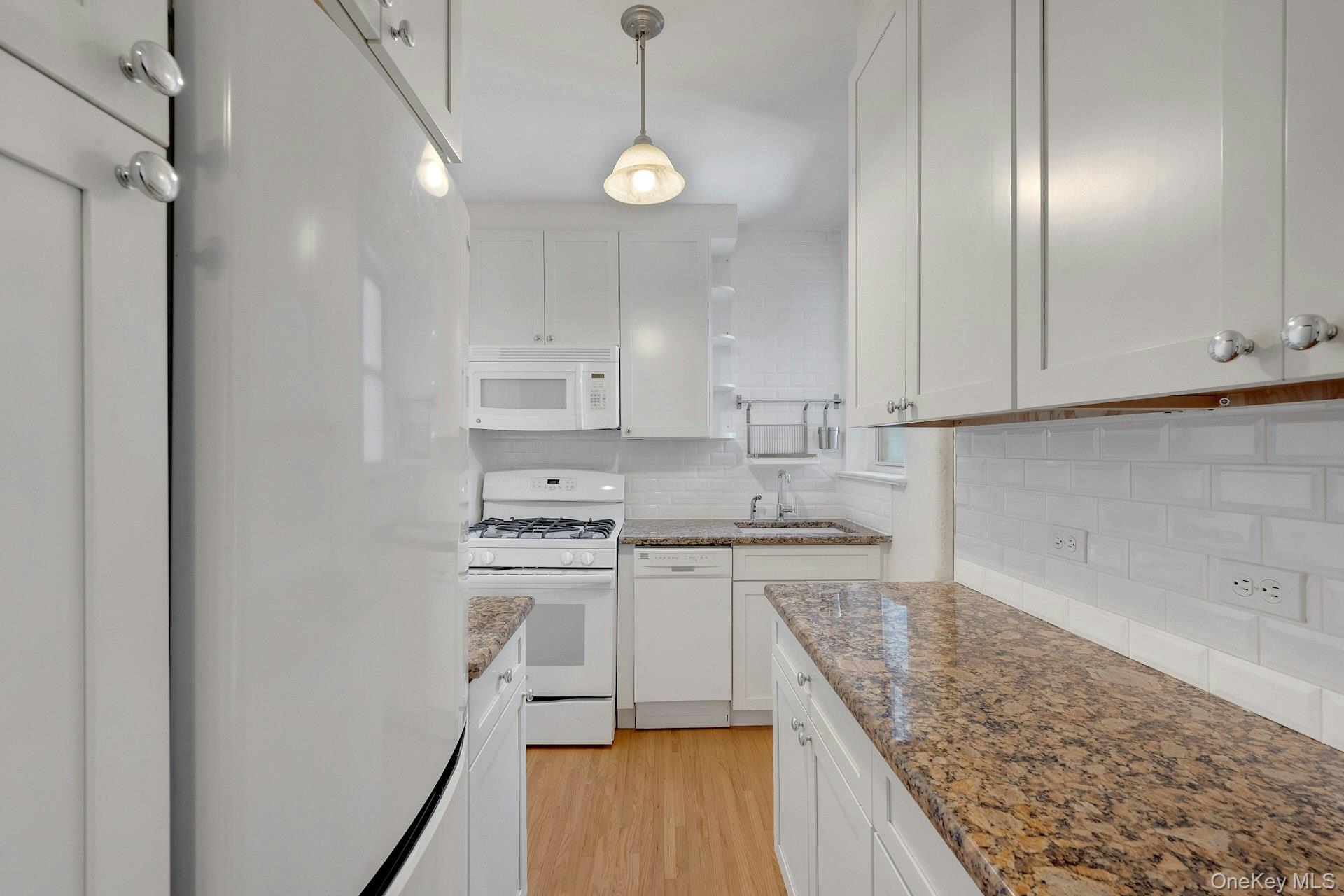 640 W 231st Street 7e Property Photo 6