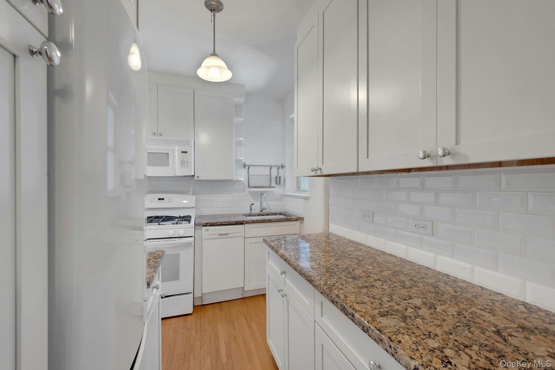 640 W 231st Street 7e Property Photo 7