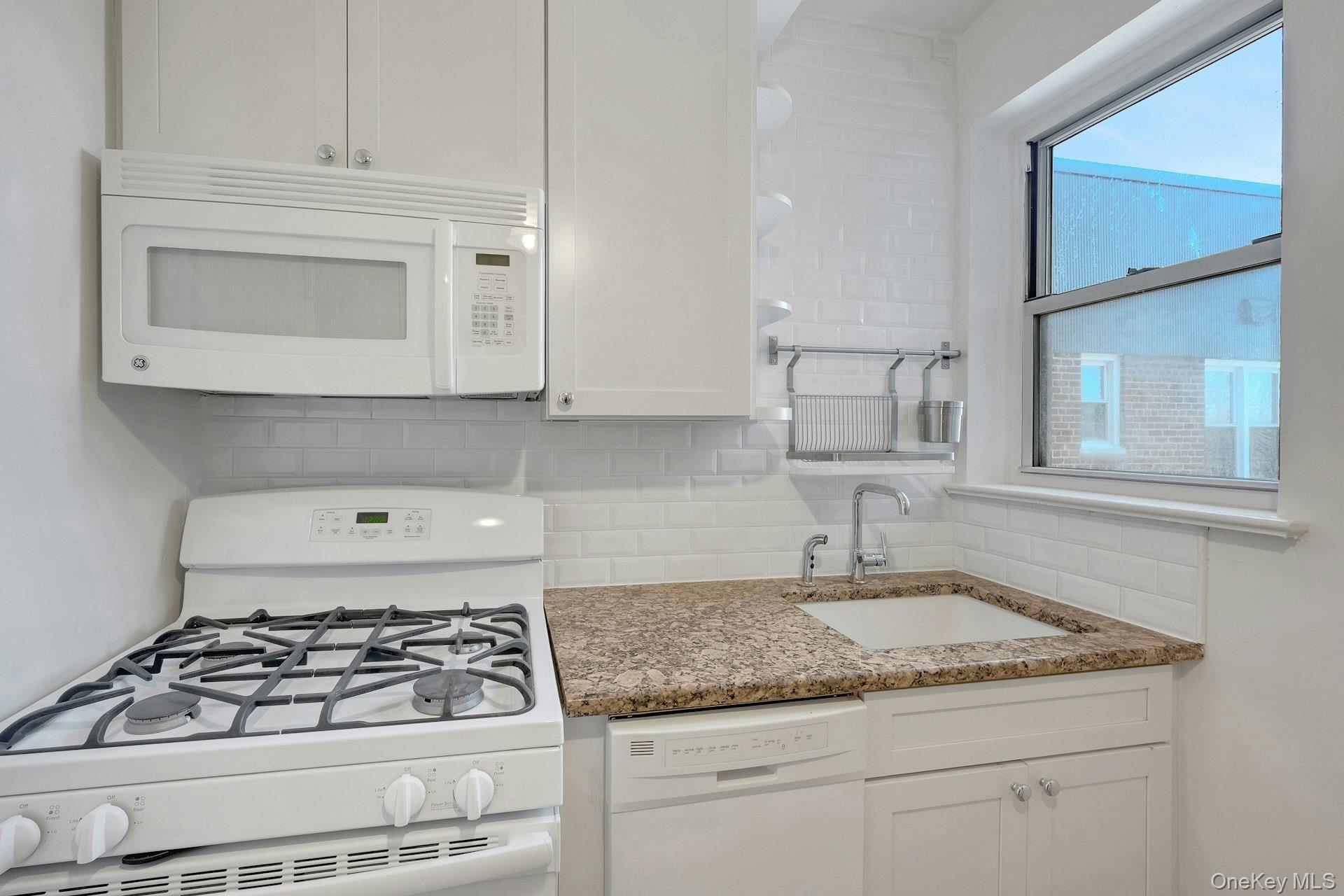 640 W 231st Street 7e Property Photo 8