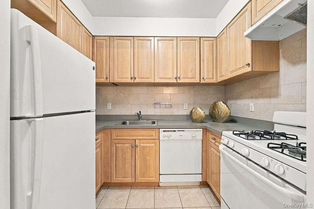 13907 34th Avenue Property Photo 14