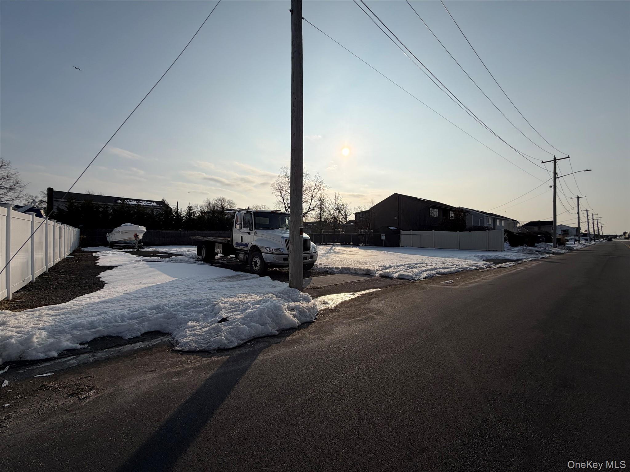 628 Shore Road Property Photo 5