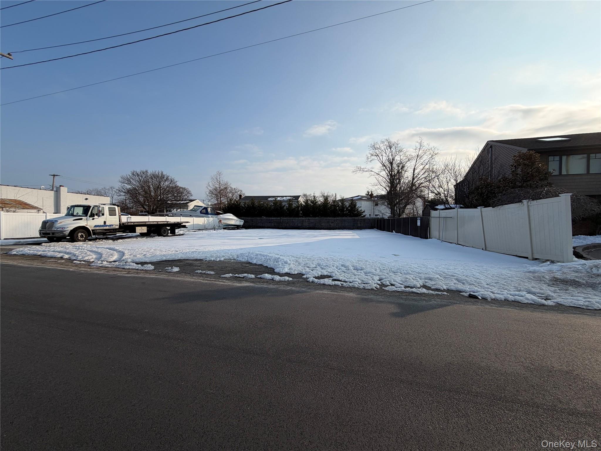 628 Shore Road Property Photo 6