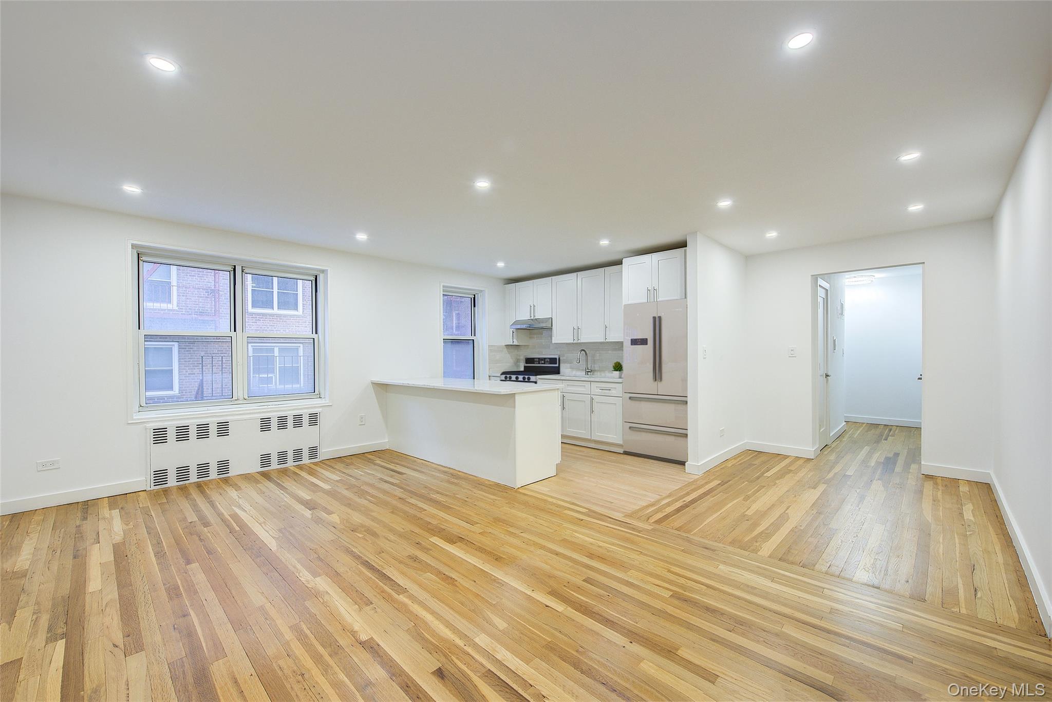 34-10 75 Street 1e Property Photo 7