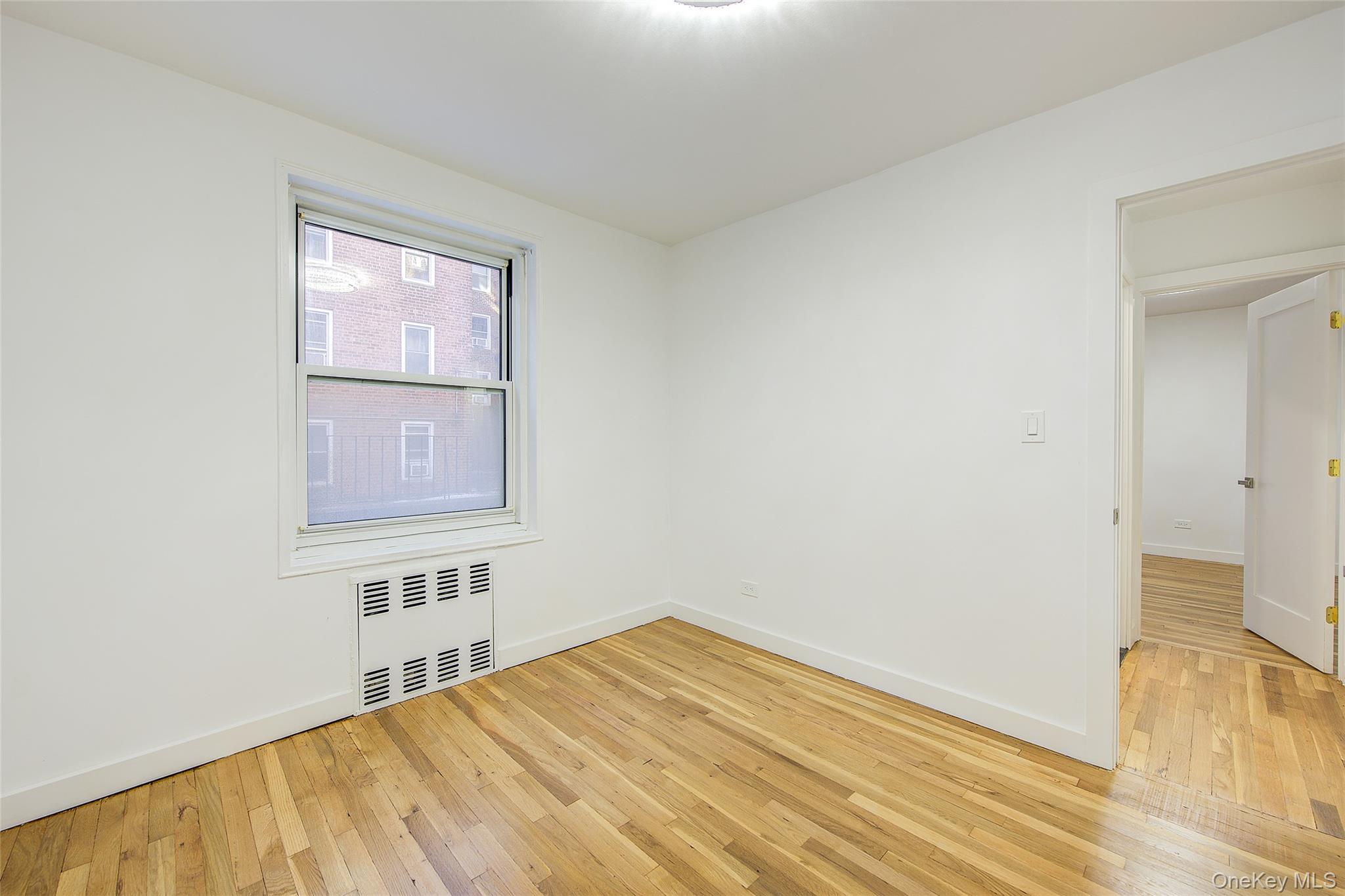 34-10 75 Street 1e Property Photo 17