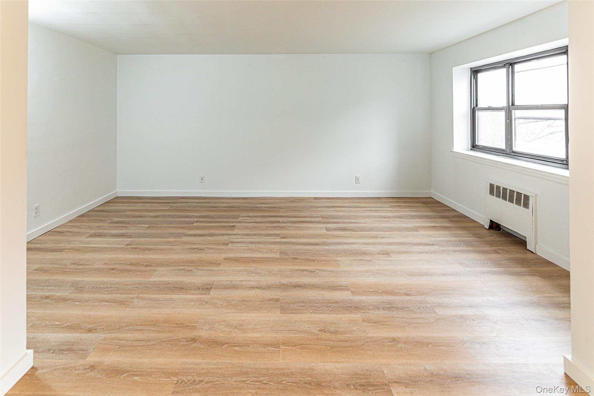 30 Fleetwood Avenue 2e Property Photo 3