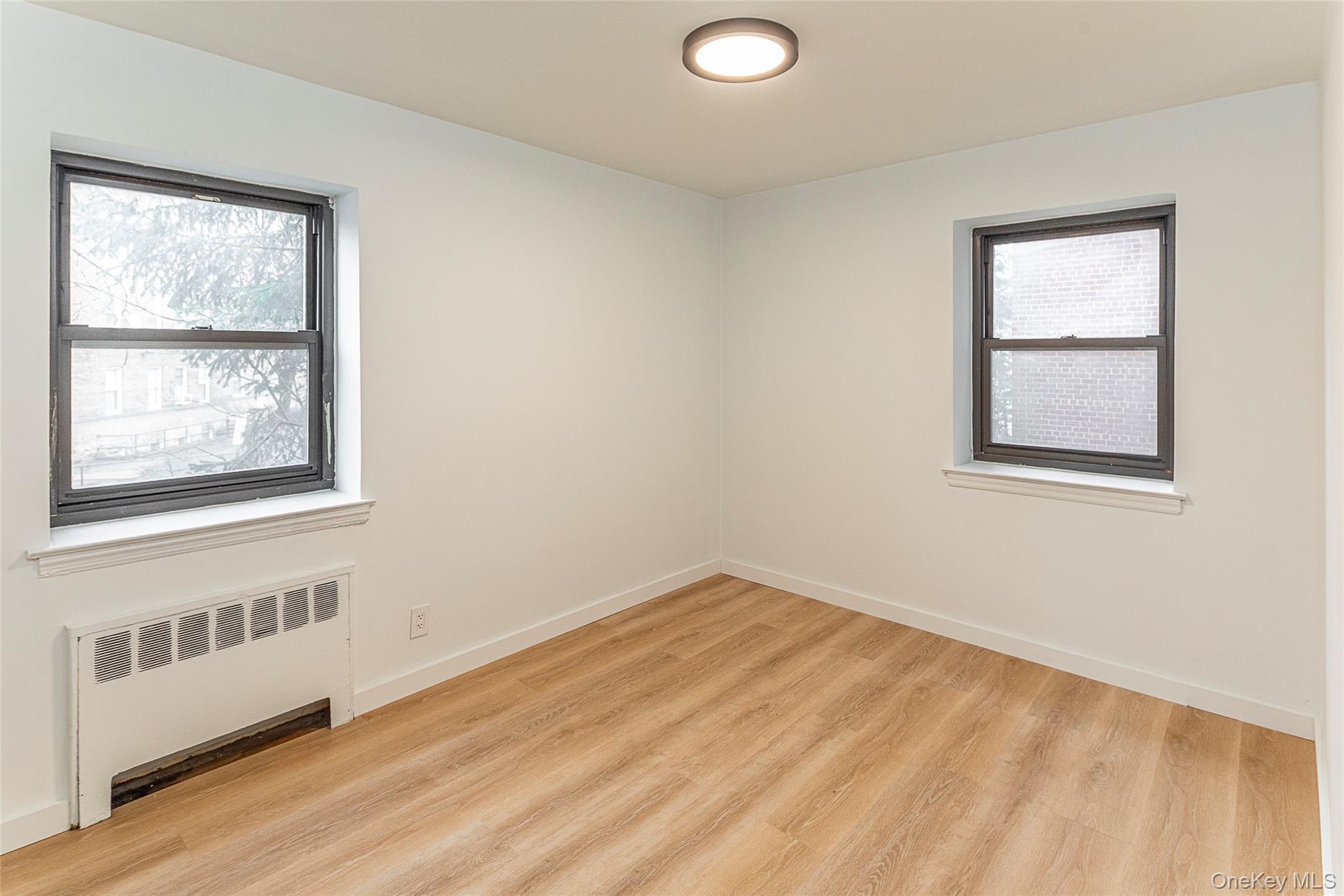 30 Fleetwood Avenue 2e Property Photo 10