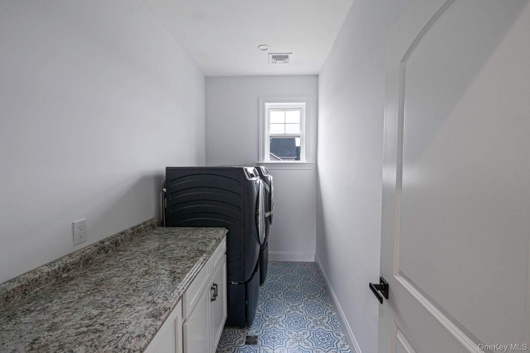457 Pond Path Property Photo 15