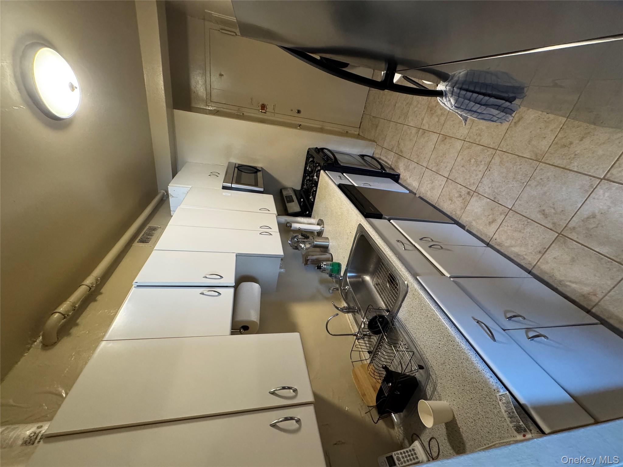 3 Fordham Hill Oval Av 10b Property Photo 7