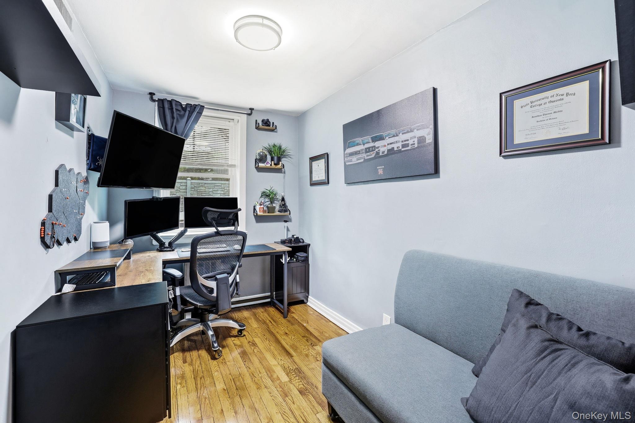 253 S Broadway 253 Property Photo 12