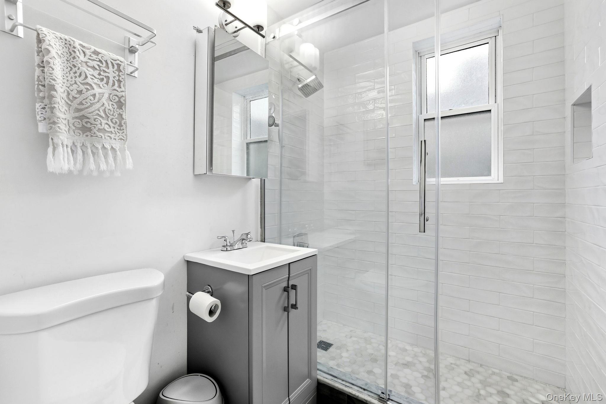 253 S Broadway 253 Property Photo 14