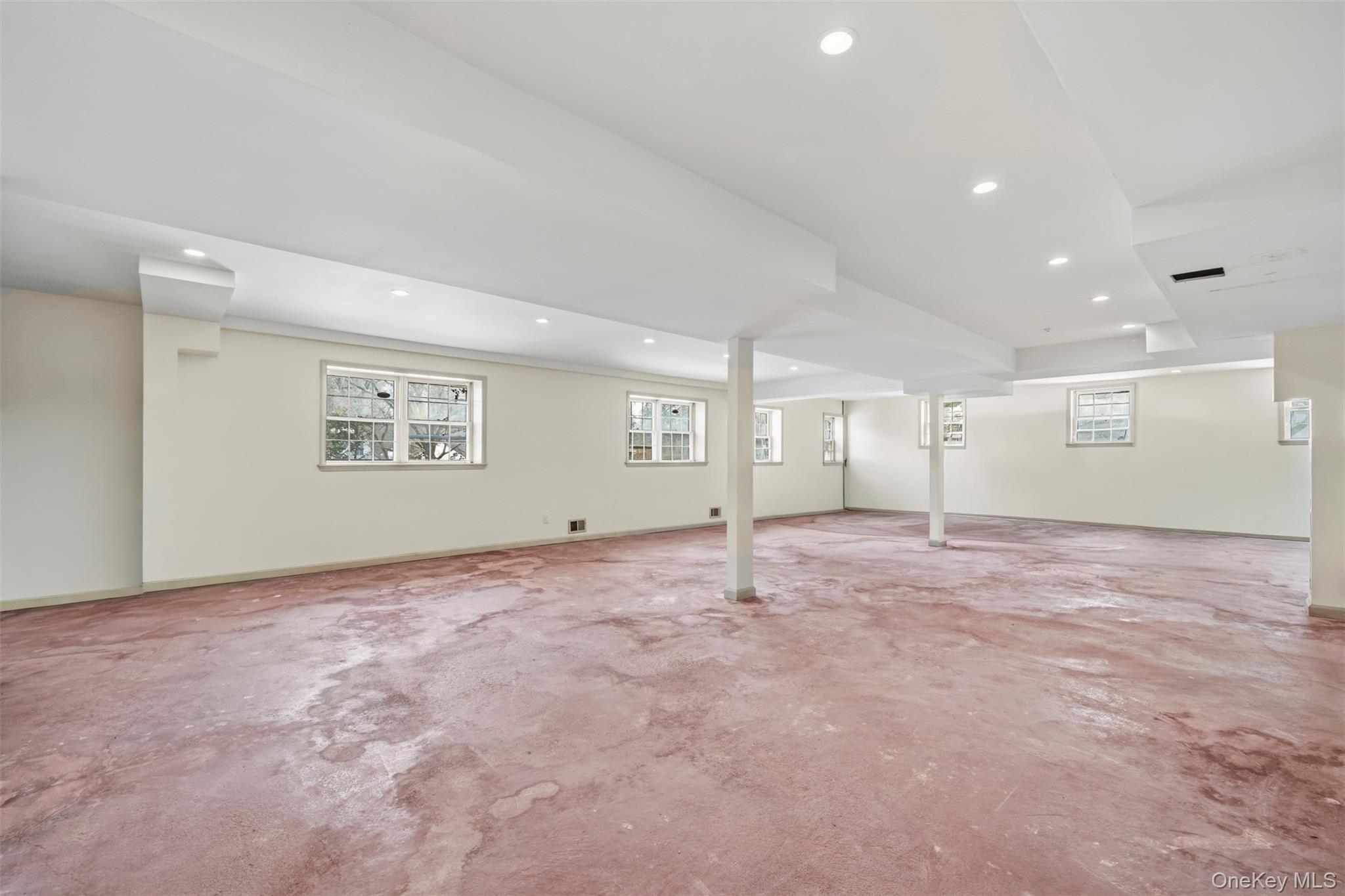 8 Pine Drive Property Photo 43