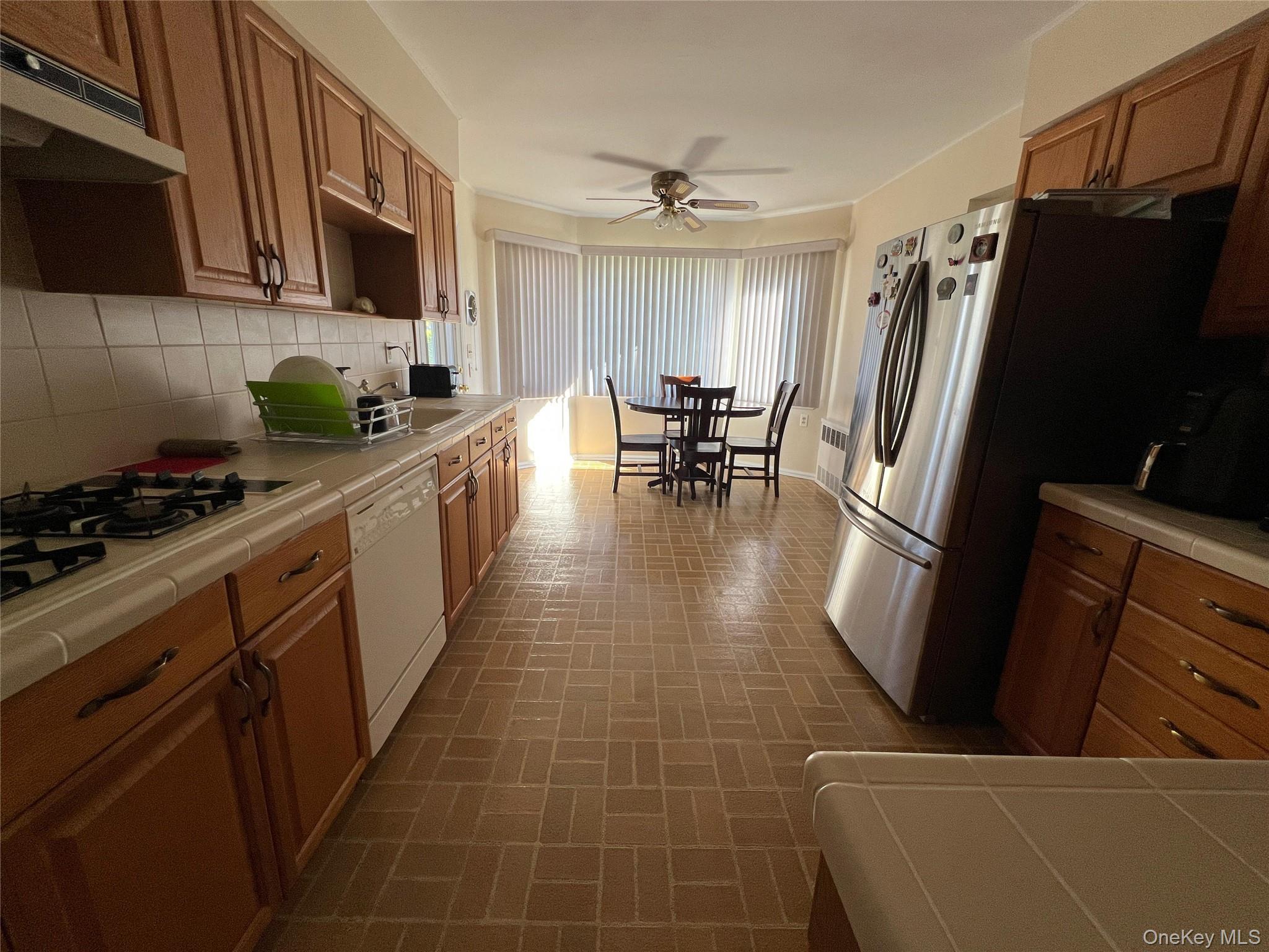 194 Rhododendron Drive Property Photo 13