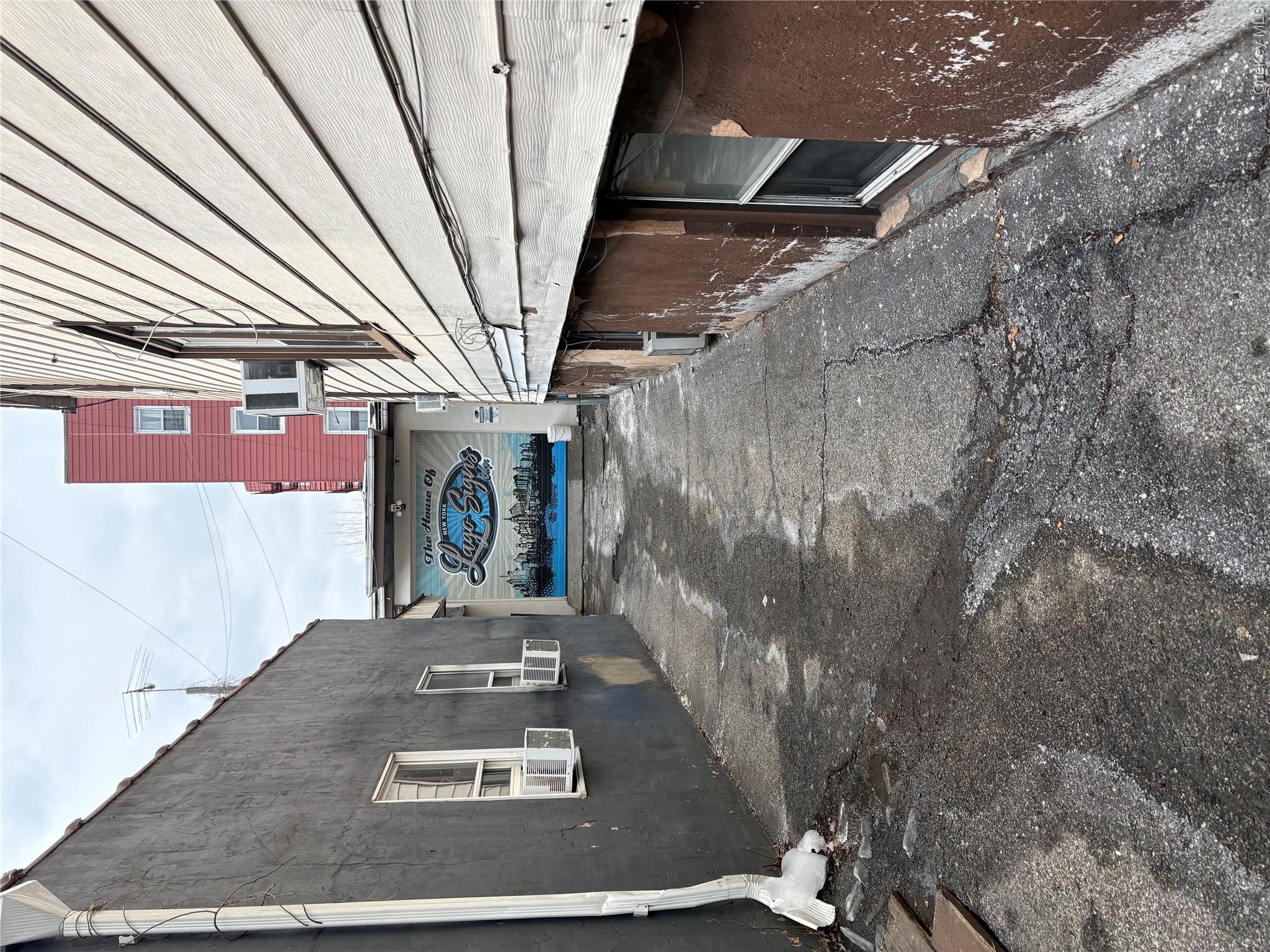 74 4th Street Property Photo 3