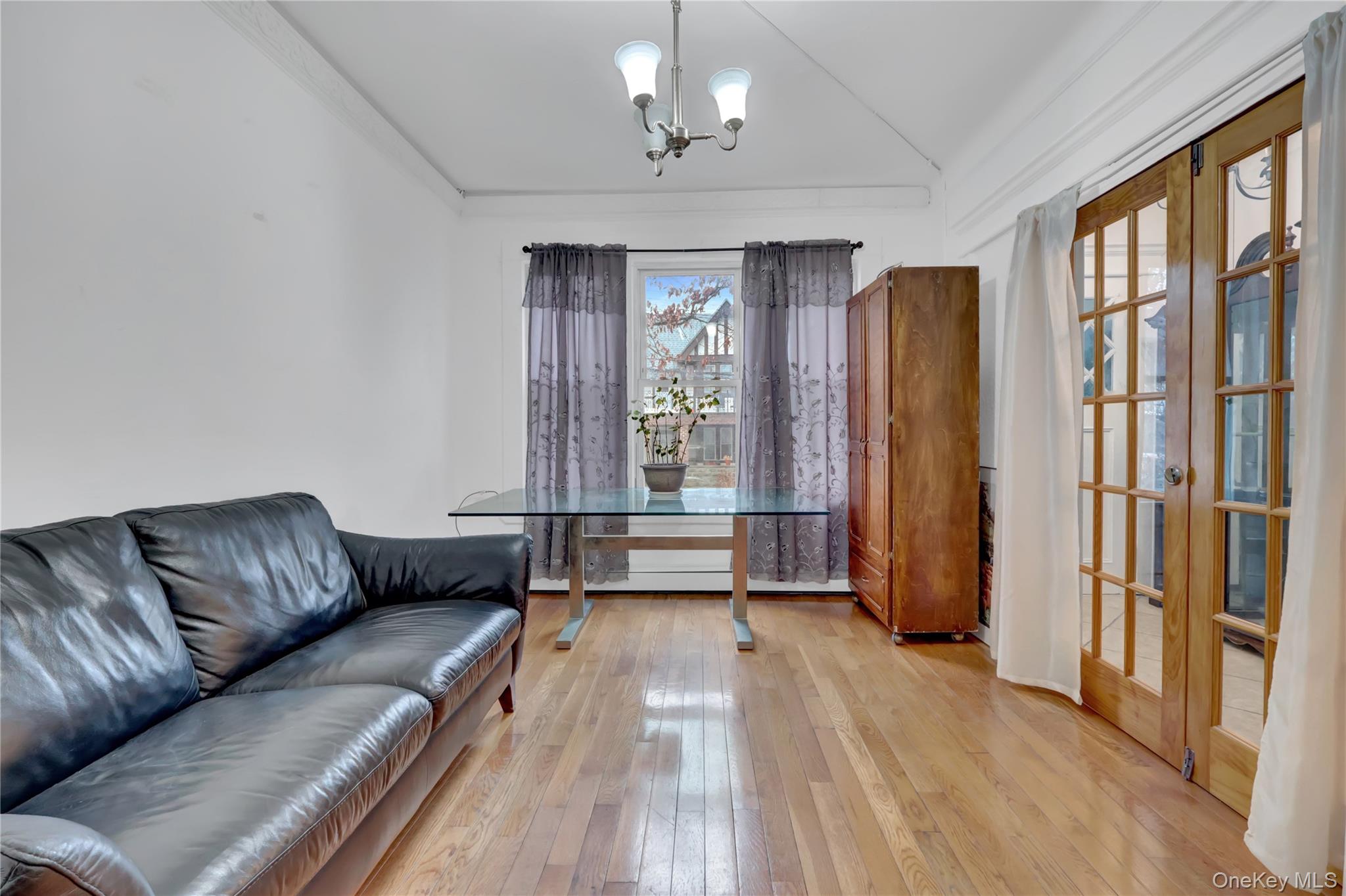 88-37 88th Street Property Photo 4