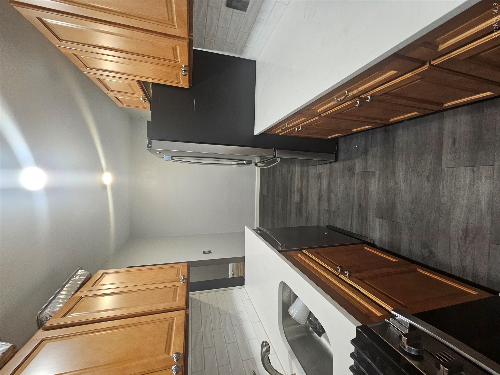 255 Bronx River Road 4r Property Photo 16