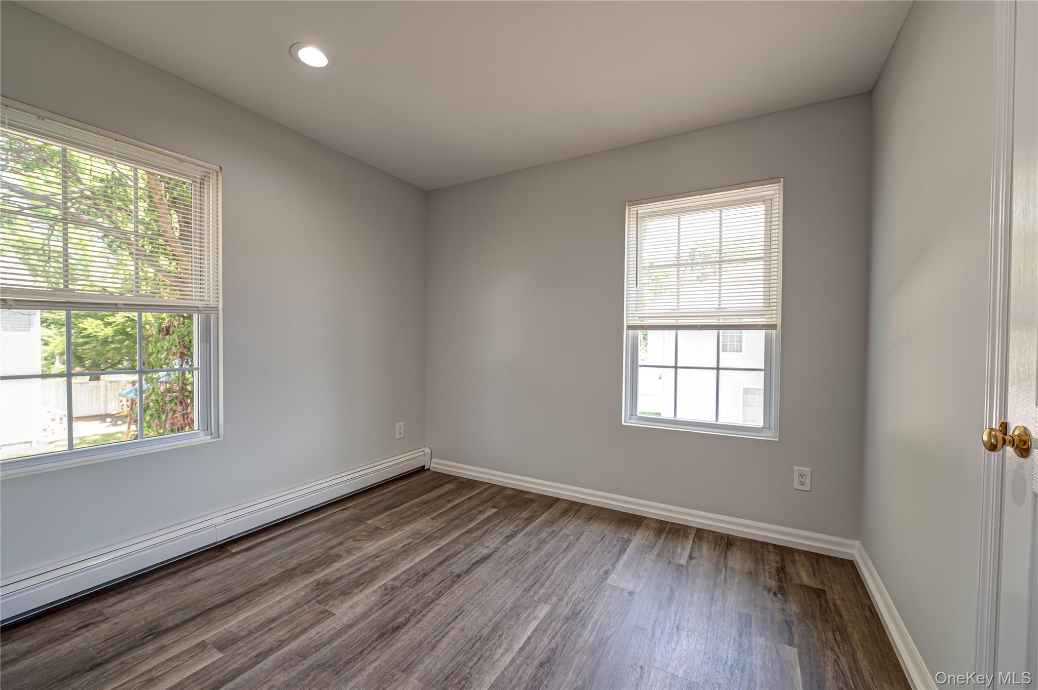 2163 Sunrise Highway Property Photo 13