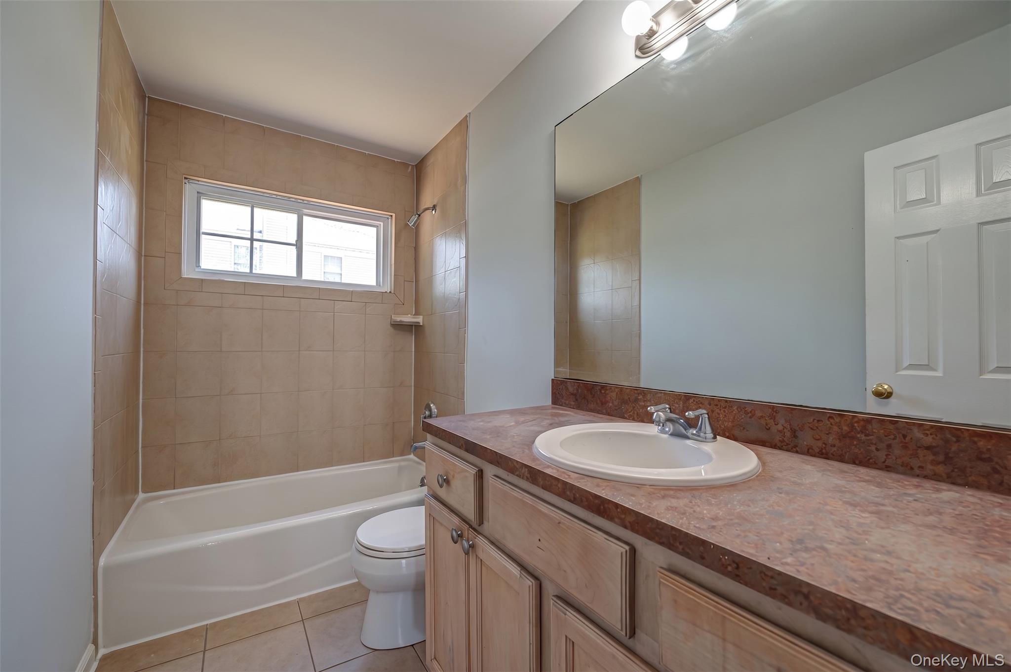 2163 Sunrise Highway Property Photo 22
