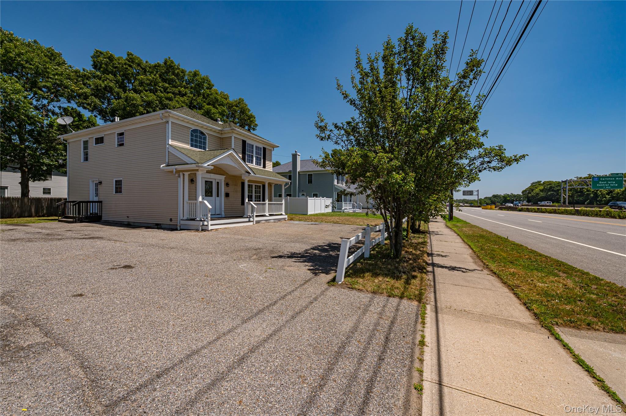 2163 Sunrise Highway Property Photo 26