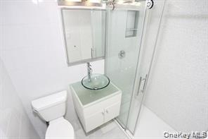 311 E 71st Street 10a Property Photo 4