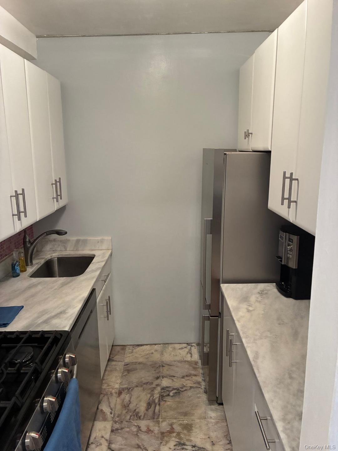 311 E 71st Street 10a Property Photo 8