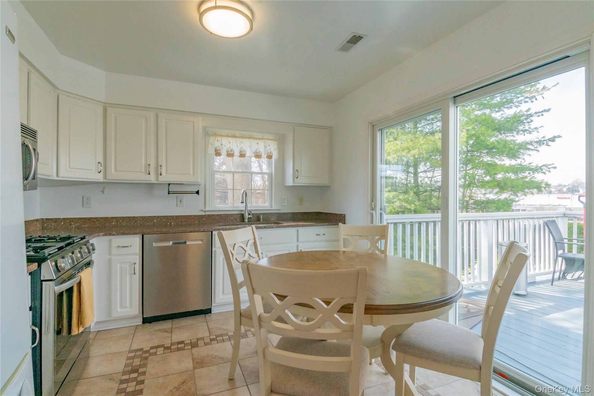 717 Kimball Avenue Property Photo 13