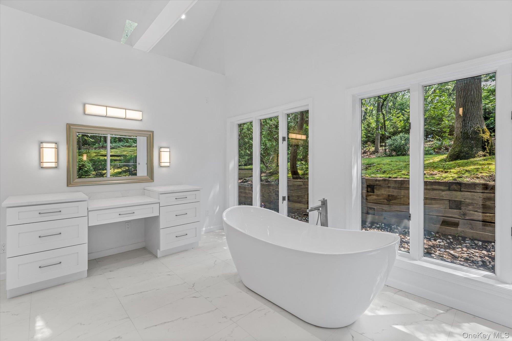 2 Westbourne Lane Property Photo 22