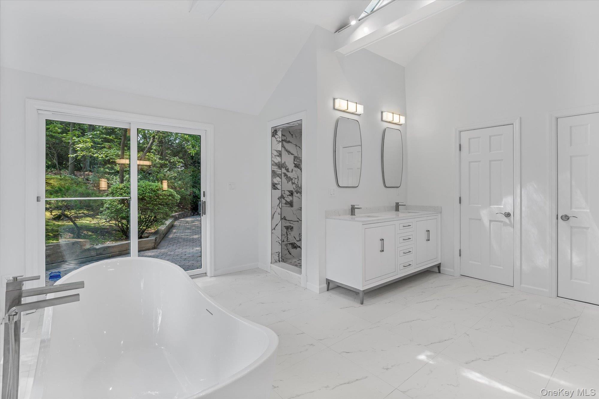 2 Westbourne Lane Property Photo 24