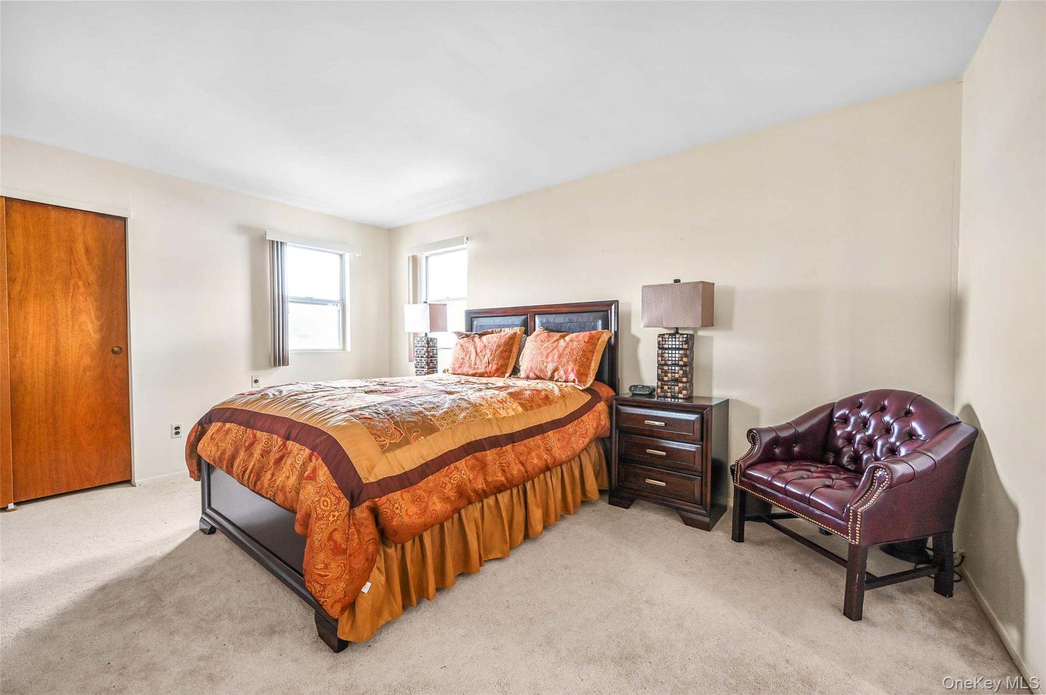 13214 Farmers Boulevard Property Photo 16